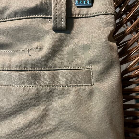 Under Armour Kids' Tan Shorts (D) - Picture 3 of 3